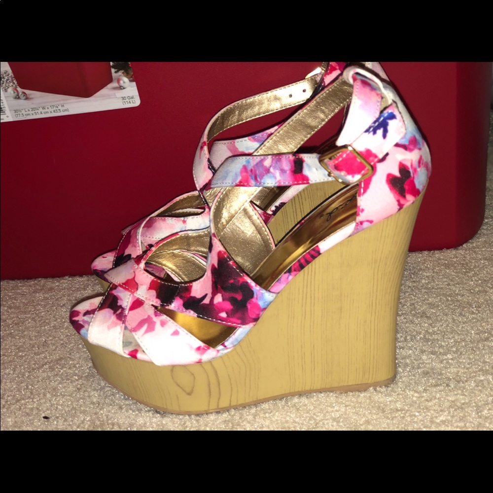Floral Cute Wedges!